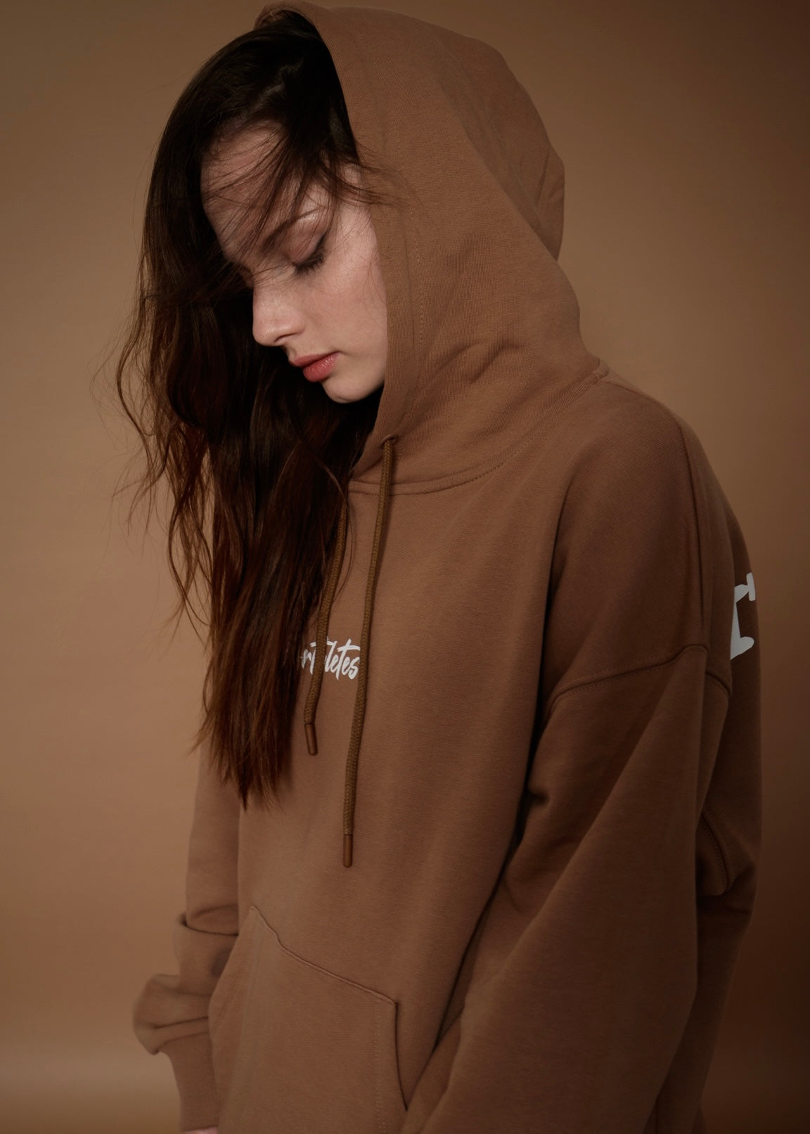 I'M WORLDWIDE oversize hoodie- coconut brown