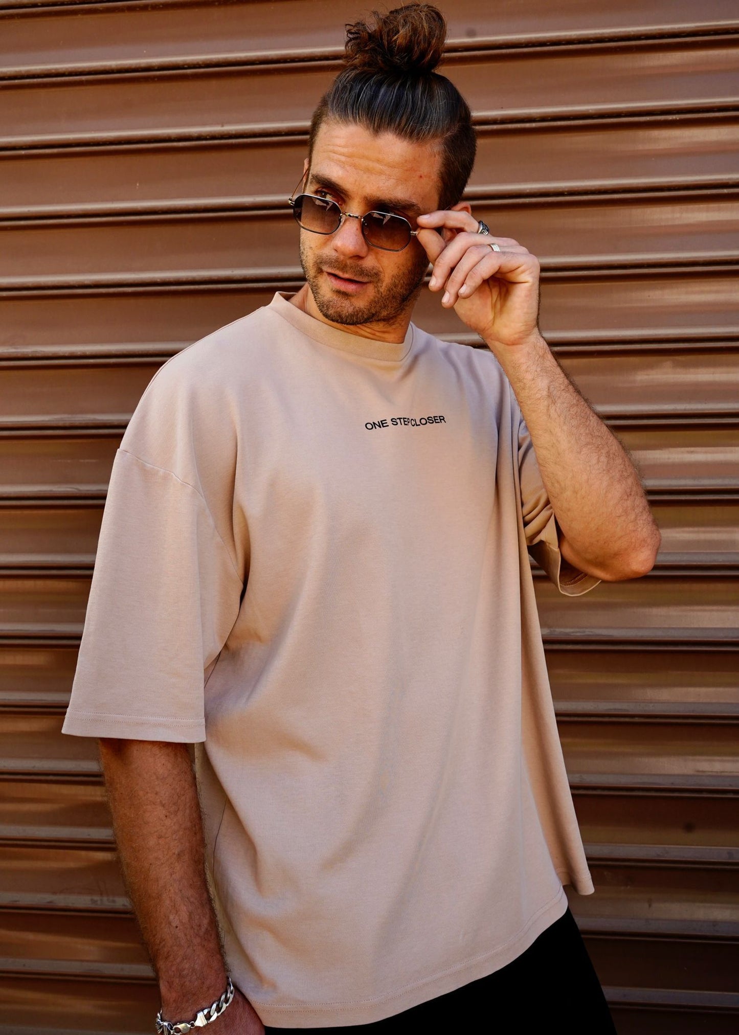 ONE STEP CLOSER Oversize -Light Brown