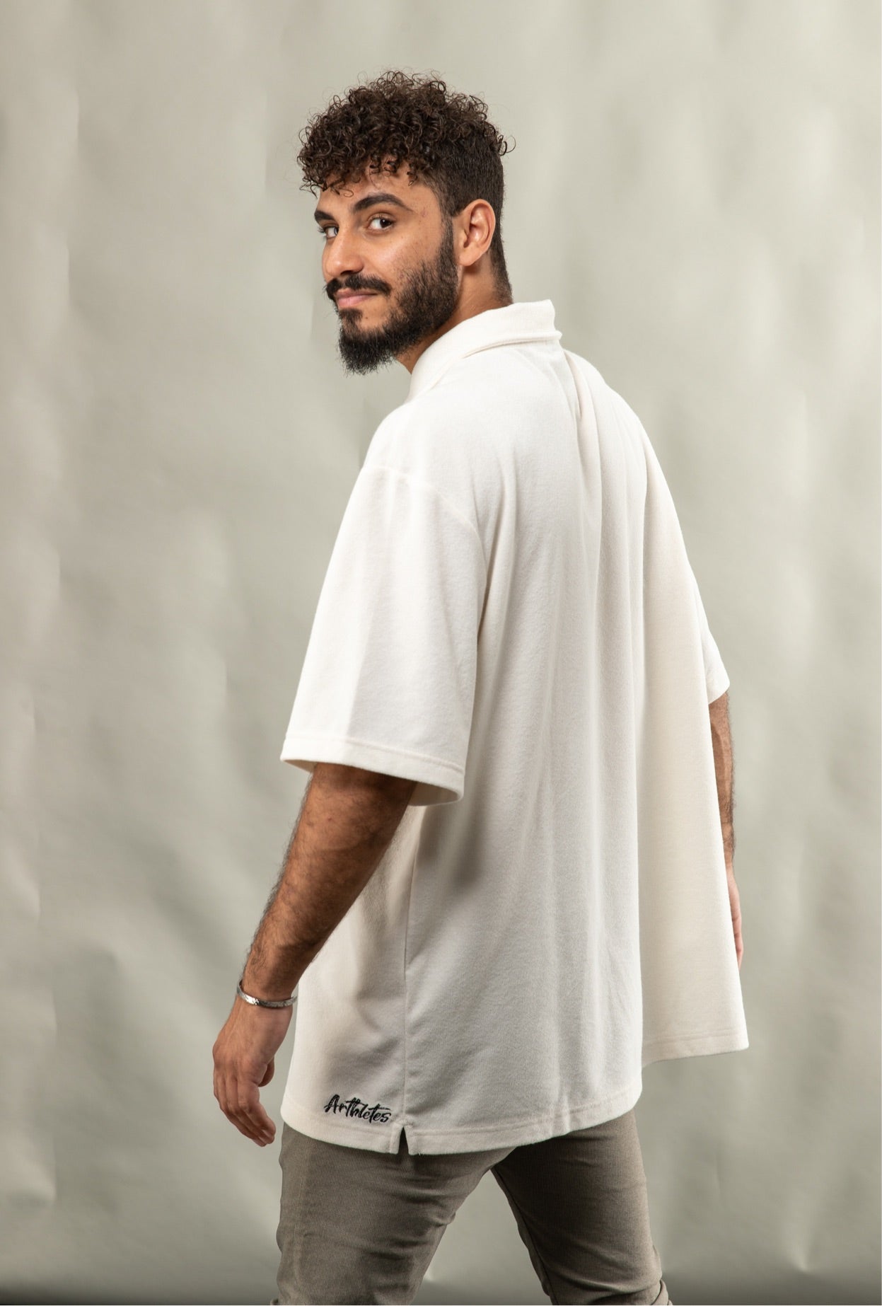 ‘Holiday׳ Arthletes Oversize