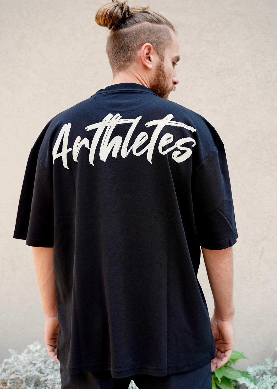ONE STEP CLOSER Oversize -Black