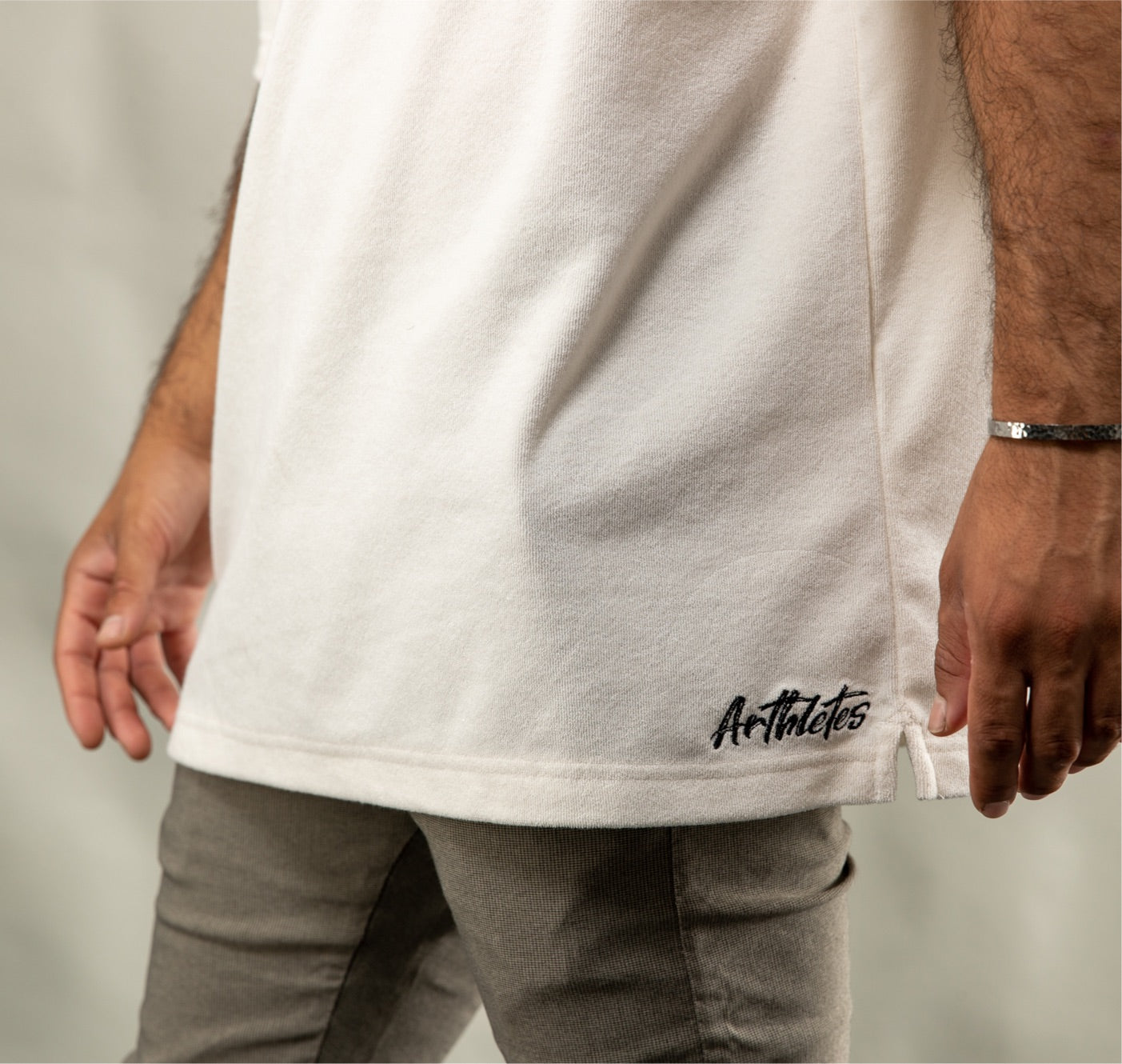 ‘Holiday׳ Arthletes Oversize