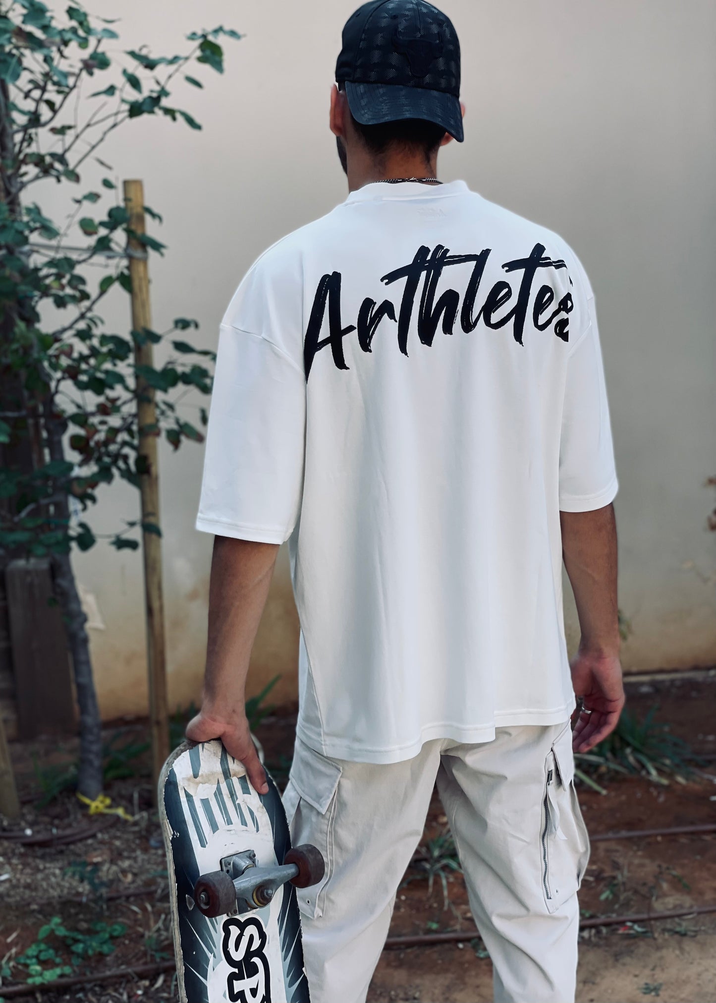 ONE STEP CLOSER Oversize White